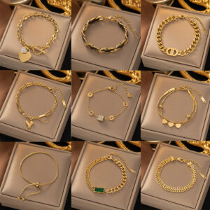 Clover Gold Bracelet